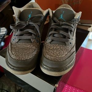 Jordan’s boys size 5